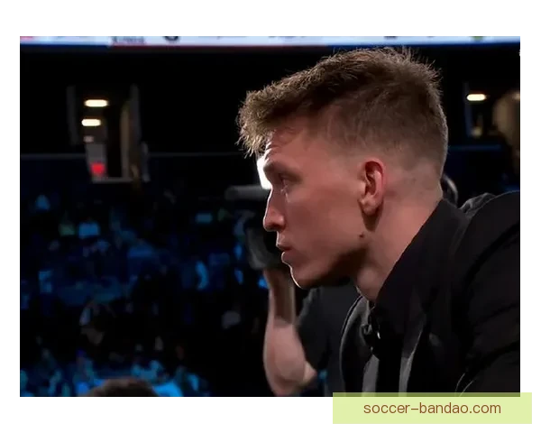 南湾湖人大胜毒蛇进西决 克内克特24分13篮板领衔胜利